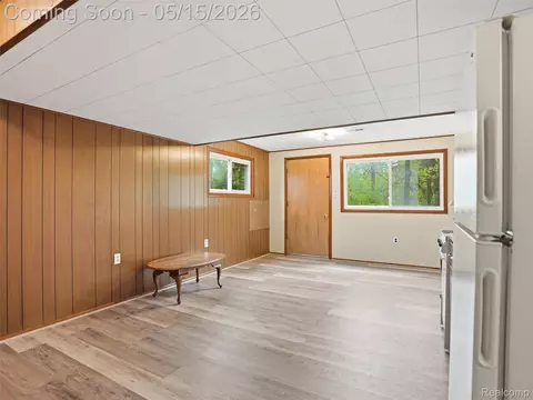 Living - 8645 Fieldcrest Dr, Green Oak, MI 48116 photo 6 of 6