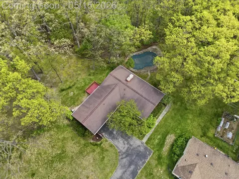 View/Area - 8645 Fieldcrest Dr, Green Oak, MI 48116 photo 2 of 5