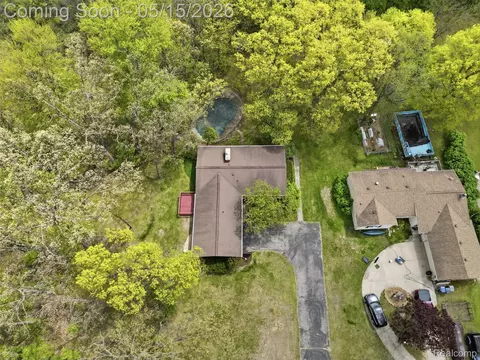 View/Area - 8645 Fieldcrest Dr, Green Oak, MI 48116 photo 3 of 5