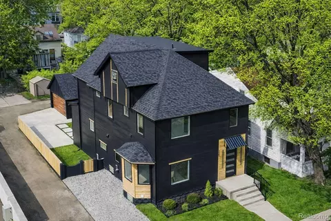 125 N Washington Ave, Royal Oak, MI 48067