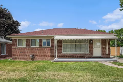 5239 E 13 Mile Rd, Warren, MI 48092
