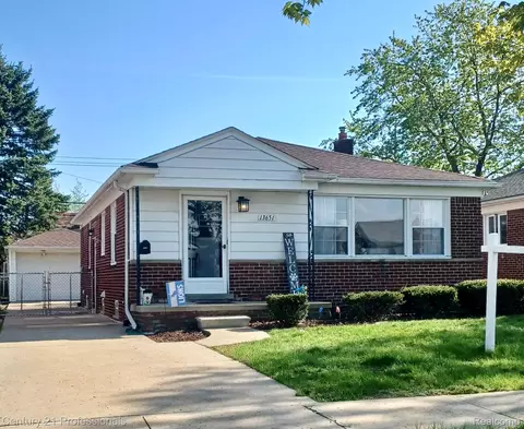 13651 Castle St, Southgate, MI 48195