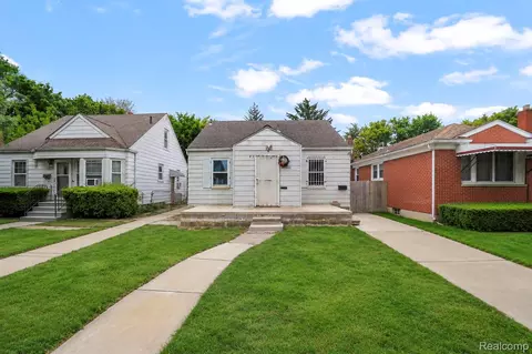 6800 Longacre St, Detroit, MI 48228