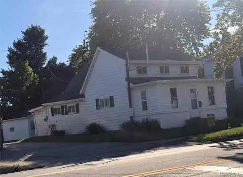 608 E Frank St, Caro, MI 48723