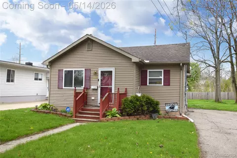 4301 Pengelly Rd, Flint, MI 48507