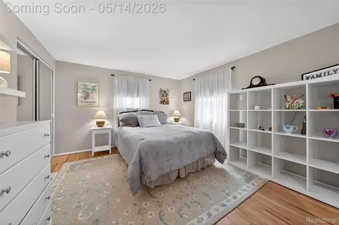 Bedroom - 3560 Beach Rd, Troy, MI 48084 photo 1 of 5