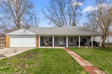 26891 Crocker Blvd, Harrison, MI 48045