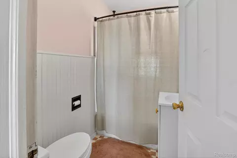 Bath - 1137 E Main St, Flushing, MI 48433 photo 1 of 2