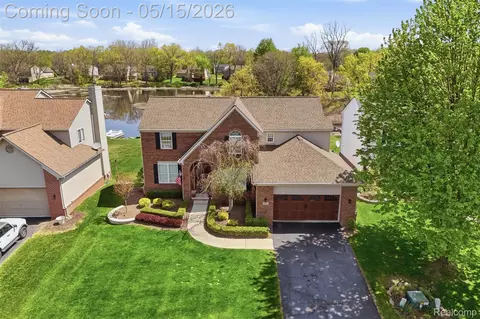 5480 Lancaster Ln, Commerce, MI 48382