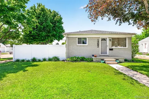 14682 Fordline St, Southgate, MI 48195