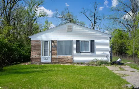 12667 Blackstone St, Detroit, MI 48223