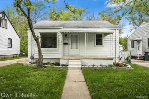 26010 Yale St, Inkster, MI 48141