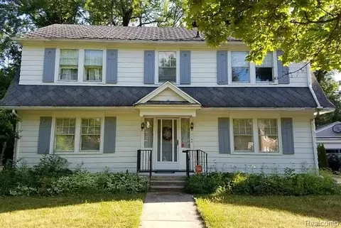 1144 Woodside Dr, Flint, MI 48503
