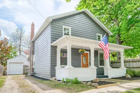 29 Law St, Lapeer, MI 48446