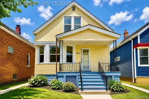1928 Yemans St, Hamtramck, MI 48212