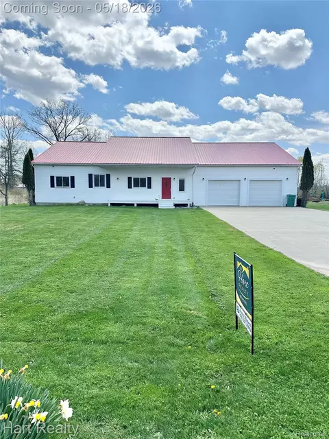 7982 Heinemann Rd, Rubicon, MI 48468