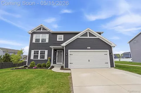 3017 Ivy Wood Cir, Howell, MI 48855