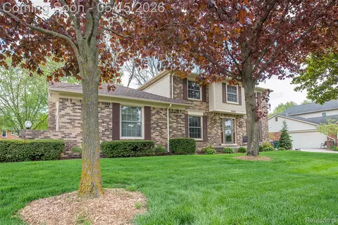 9600 Winterset Cir, Plymouth, MI 48170