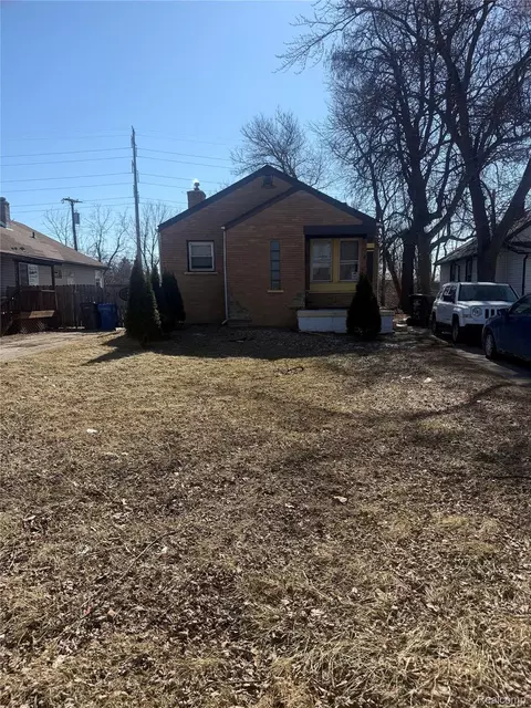 26449 Trowbridge St, Inkster, MI 48141