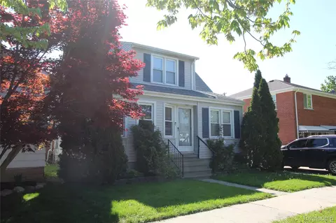 3537 16th St, Wyandotte, MI 48192