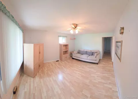 Living - 12929 Matthews St, Carleton, MI 48117 photo 2 of 2