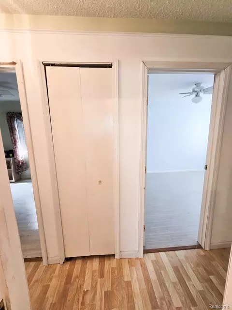 Entry Way - 12929 Matthews St, Carleton, MI 48117 photo 5 of 5