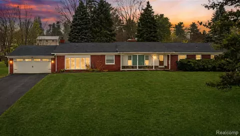 6380 Wellesley Ter, Village Of Clarkston, MI 48346