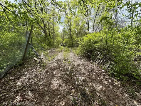 6120 Kelly Rd, Mount Morris, MI 48433 photo 7