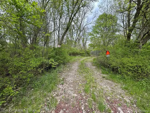 6120 Kelly Rd, Mount Morris, MI 48433 photo 5