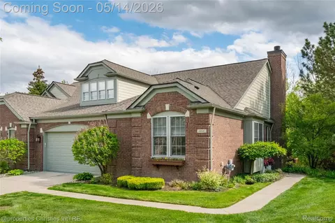 44643 Aspen Ridge Dr, Northville, MI 48168
