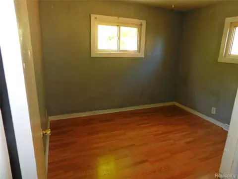 Bedroom - 722 Barrie Ave, Flint, MI 48507 photo 1 of 1