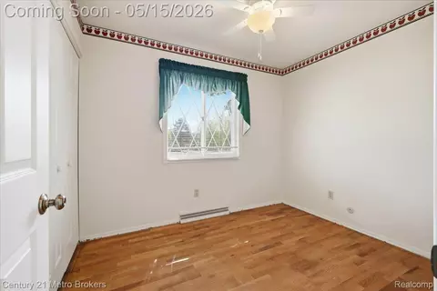 Bedroom - 5457 N Seymour Rd, Flushing, MI 48433 photo 3 of 4