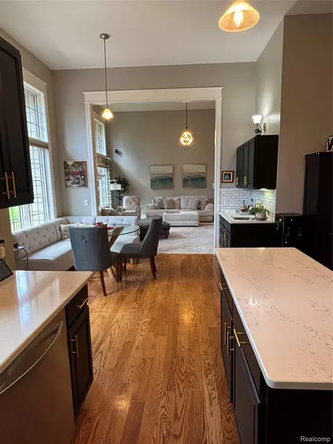 Kitchen - 9035 N Island Dr, Flushing, MI 48433 photo 2 of 3