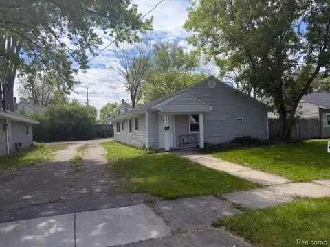 935 Ingleside Ave, Flint, MI 48507