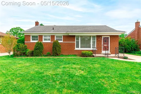 28996 Westfield St, Livonia, MI 48150
