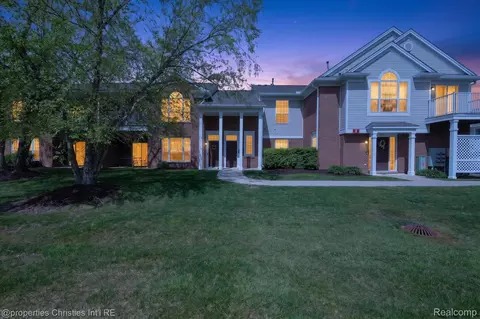 16773 Carriage Way, Northville, MI 48168