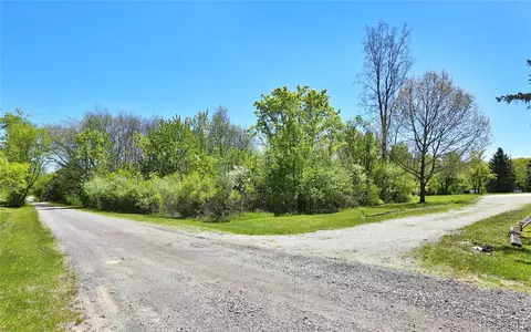 53183 Maranatha Ln, Lyon, MI 48393