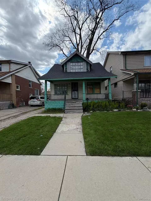 18191 Russell St, Highland Park, MI 48203