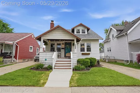 3600 Royal Ave, Berkley, MI 48072