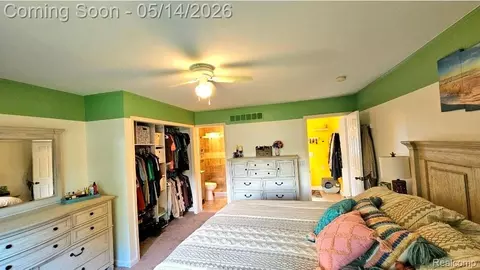 Bedroom - 21240 Isabelle St, Huron, MI 48174 photo 6 of 7