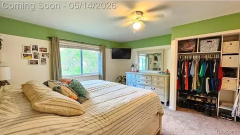 Bedroom - 21240 Isabelle St, Huron, MI 48174 photo 5 of 7