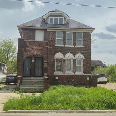 7135 Elmhurst St, Detroit, MI 48204