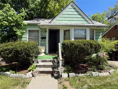 18434 Vaughan St, Detroit, MI 48219