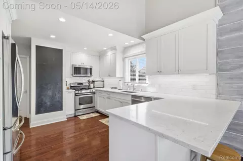 Kitchen - 52425 Bryan Michael Dr, Macomb, MI 48042 photo 1 of 5