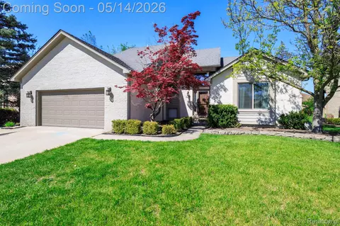 Exterior - 52425 Bryan Michael Dr, Macomb, MI 48042 photo 2 of 4