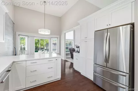 Kitchen - 52425 Bryan Michael Dr, Macomb, MI 48042 photo 5 of 5