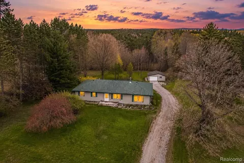 1190 Meadow Rd, Tawas, MI 48763