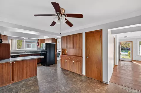 Other - 30041 Warner Ave, Warren, MI 48092 photo 4 of 12
