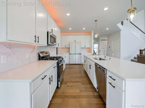 Kitchen - 2716 Maize Loop, Saline, MI 48176 photo 4 of 6
