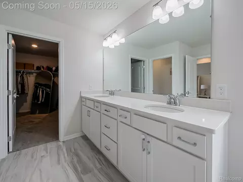 Bath - 2716 Maize Loop, Saline, MI 48176 photo 4 of 6